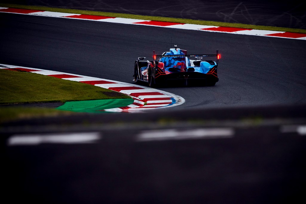 Dramatik i Japan: Kevin Magnussen sendt ud af VM-løb på Fuji. 
(Foto: Carlos Communication)